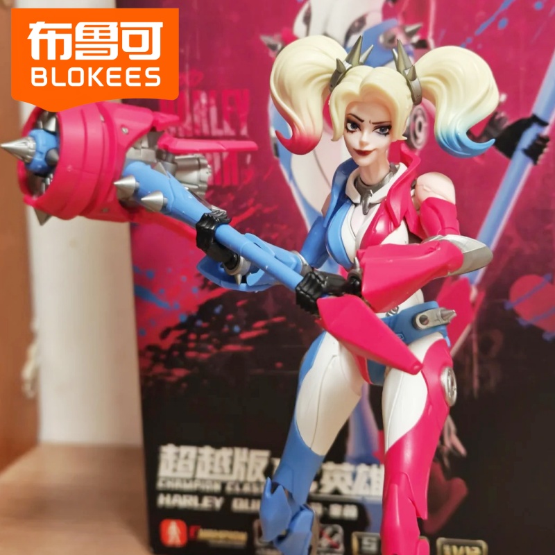 Model Kit Harley Quinn - Figurines authentiques Blokees DC Heroes Harley