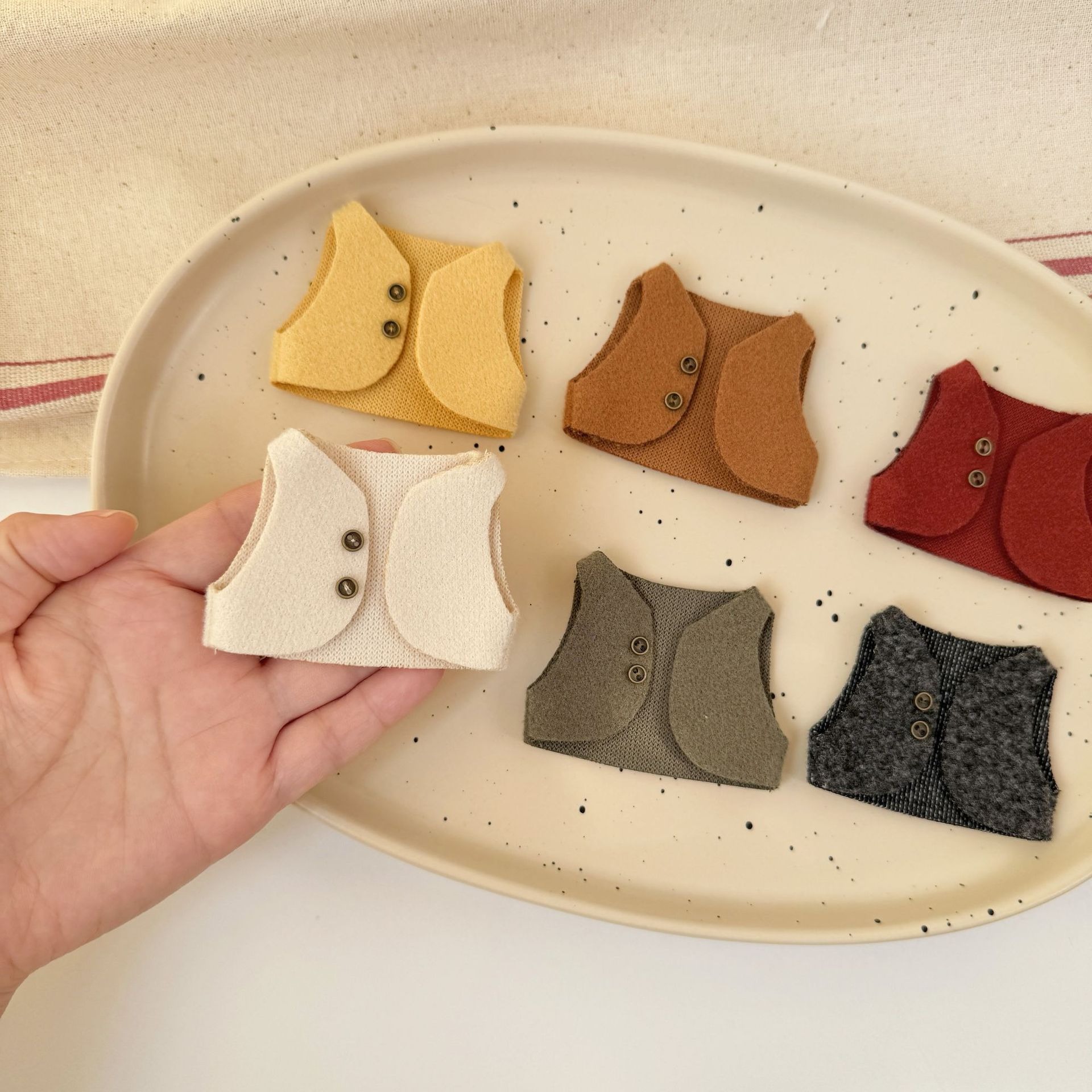 Vêtements de poupée faits à la - Model Kit Vintage avis et prix