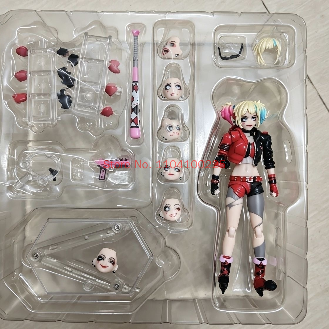 Réplique ! En stock : Figurine - Model Kit Harley Quinn avis et prix