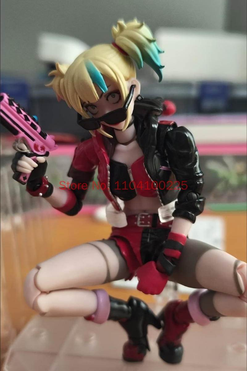 Réplique ! En stock : Figurine - Model Kit Harley Quinn avis et prix