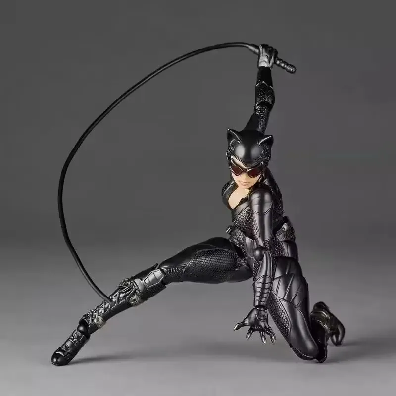 Figurine de collection Revolte - Model Kit Harley Quinn avis et prix
