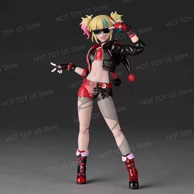 En stock : Figurine articulée  - Model Kit Harley Quinn avis et prix